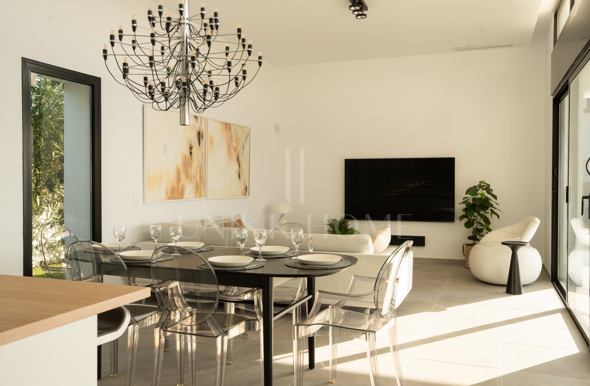 Villa de 3 Dormitorios con Piscina Privada y Jardín en Valle Romano, Estepona