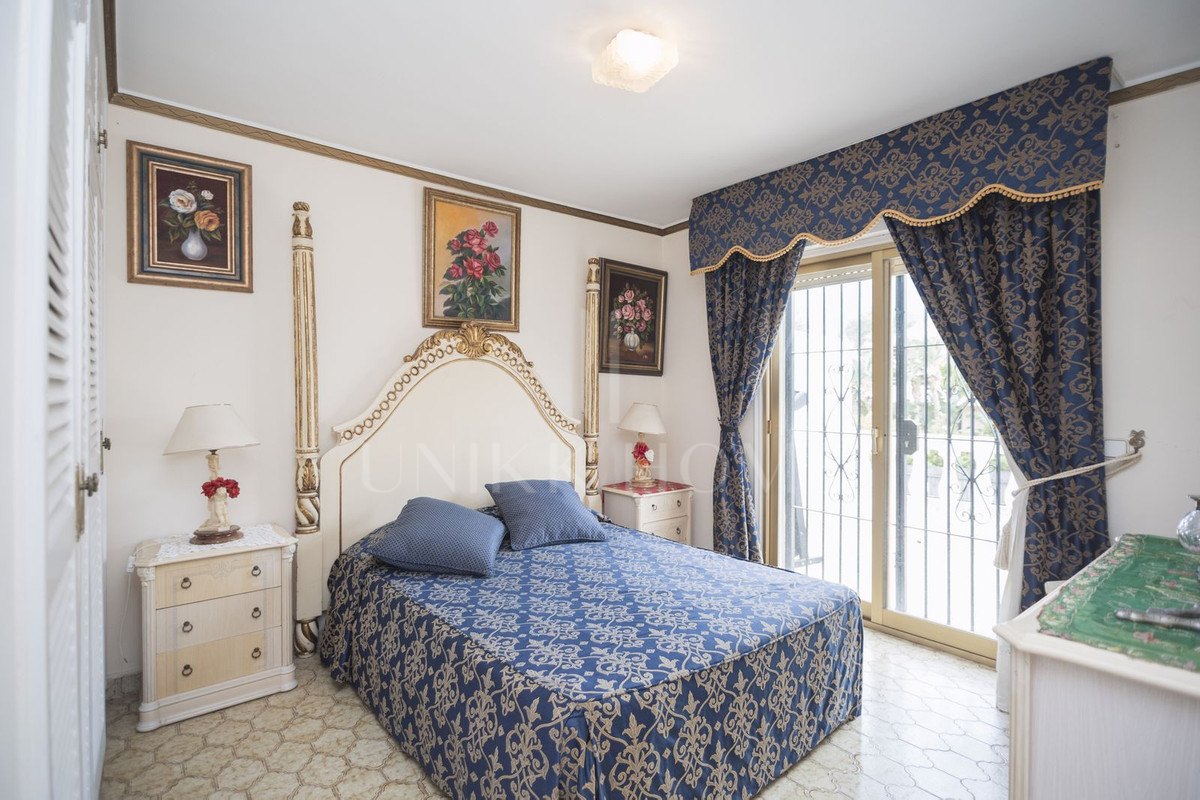 Villa for sale in Marbella City, Marbella (All)