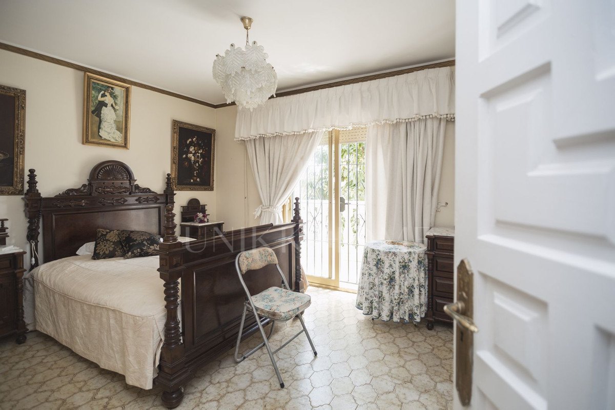 Villa for sale in Marbella City, Marbella (All)