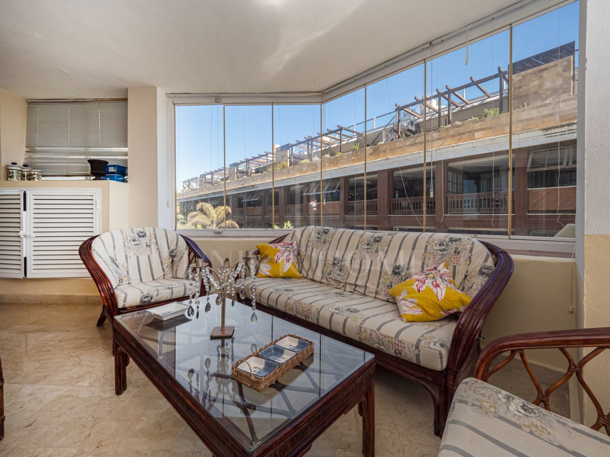 Apartment for sale in Puerto Banus, Marbella (All)