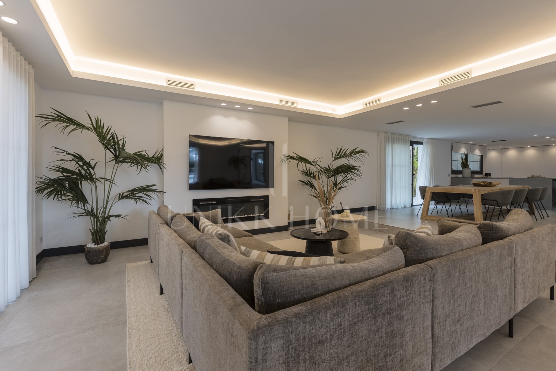 EXCLUSIVE ELEGANT VILLA – EAST MARBELLA