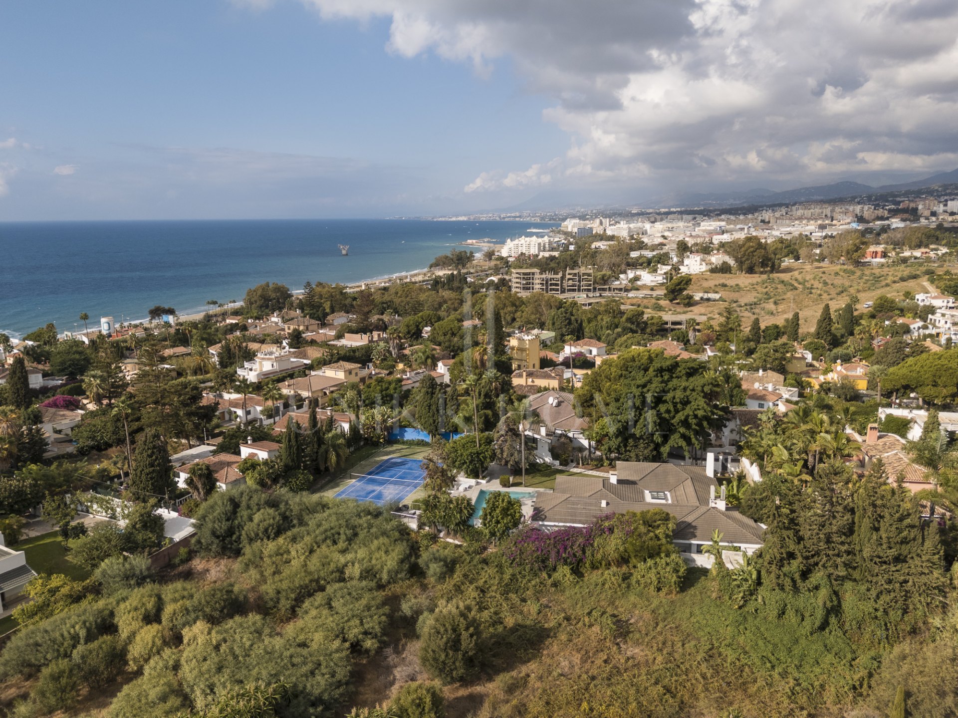 EXCLUSIVE ELEGANT VILLA – EAST MARBELLA