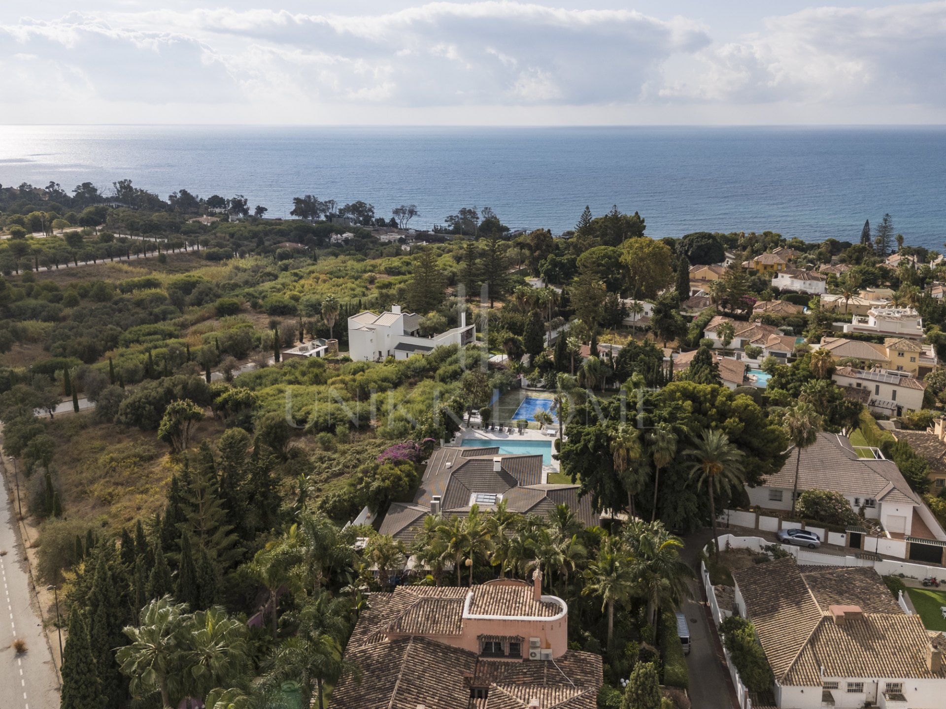 EXCLUSIVE ELEGANT VILLA – EAST MARBELLA