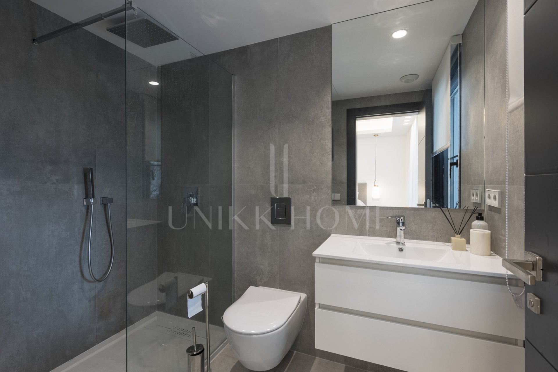 EXCLUSIVE ELEGANT VILLA – EAST MARBELLA