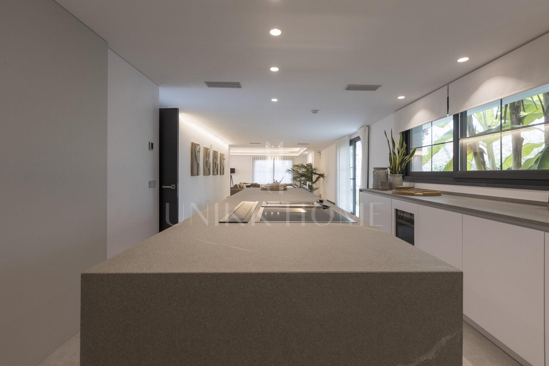 EXCLUSIVE ELEGANT VILLA – EAST MARBELLA