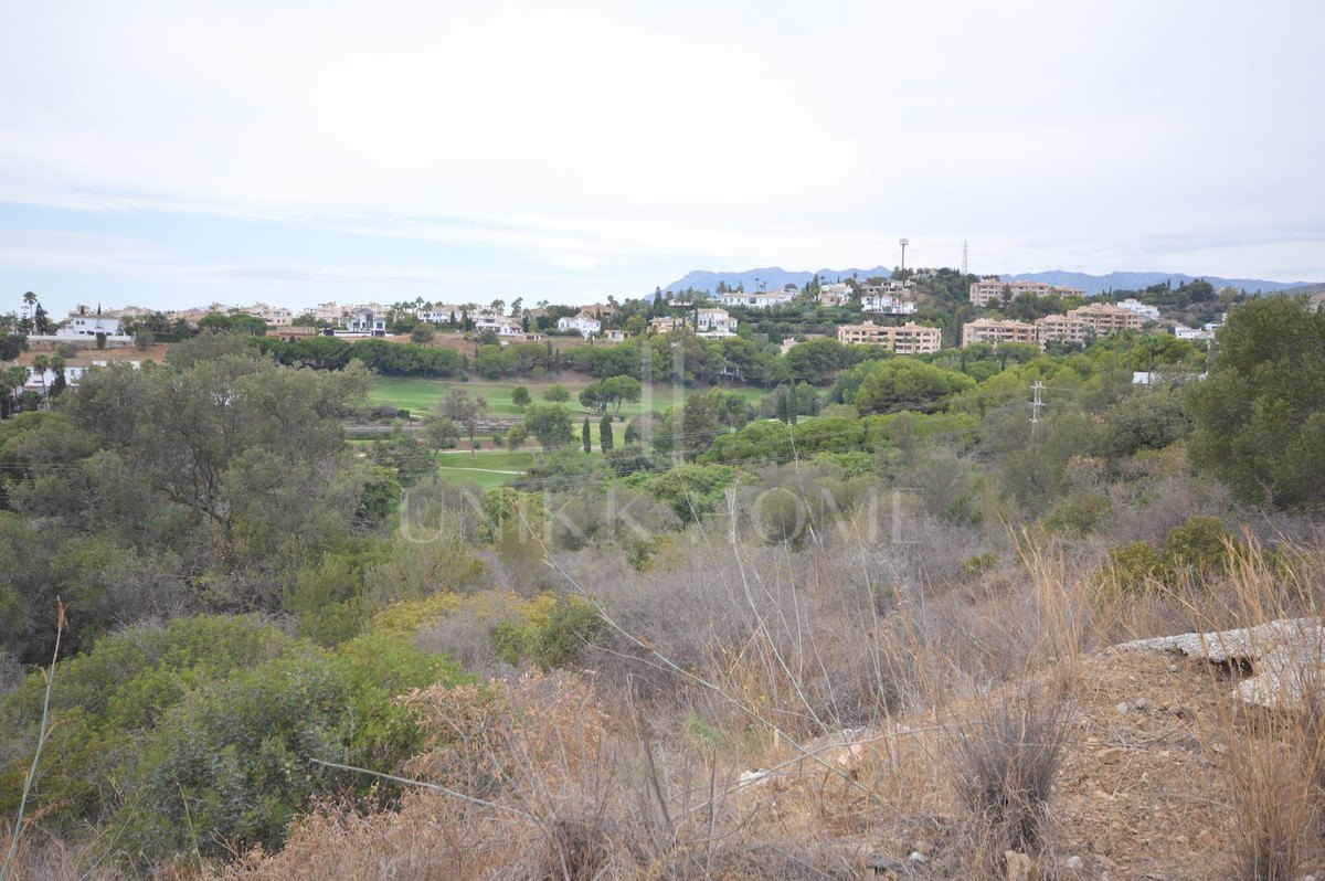 Plot for sale in Elviria, Marbella East