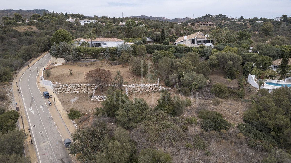 Plot for sale in Elviria, Marbella East