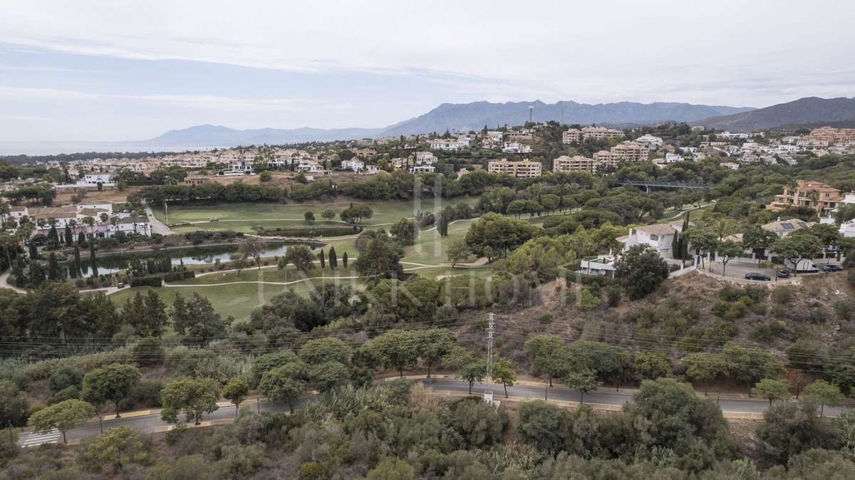 Plot for sale in Elviria, Marbella East