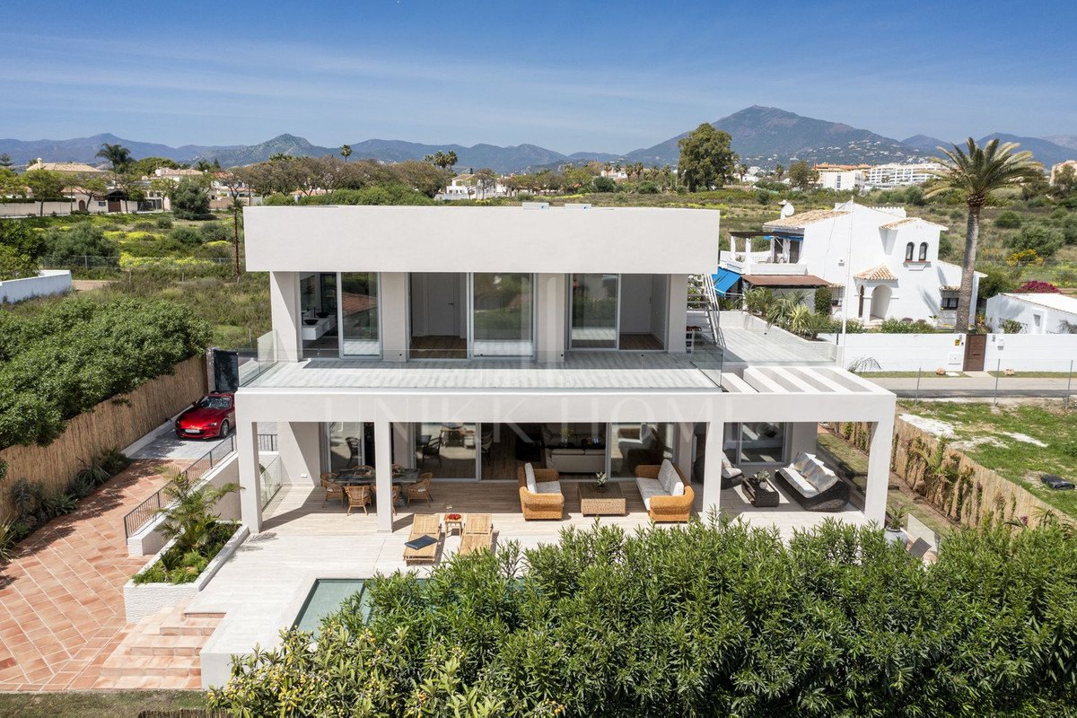 Villa for sale in San Pedro de Alcantara