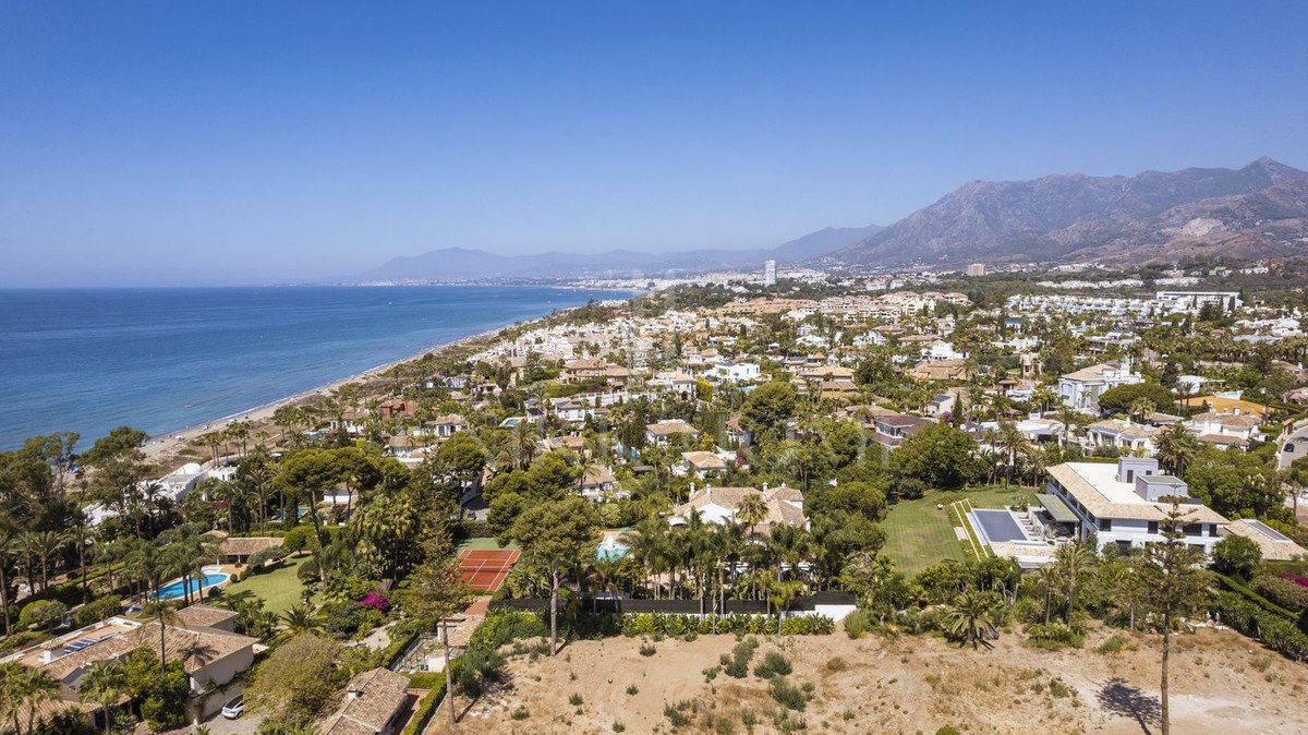 Villa en venta en Los Monteros, Marbella Este