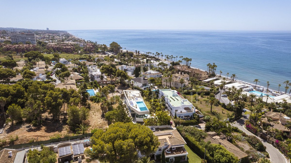Villa en venta en Los Monteros, Marbella Este