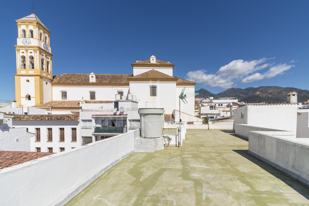 Villa for sale in Marbella City, Marbella (All)