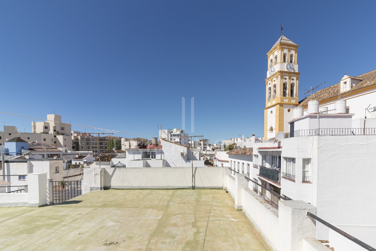 Villa for sale in Marbella City, Marbella (All)