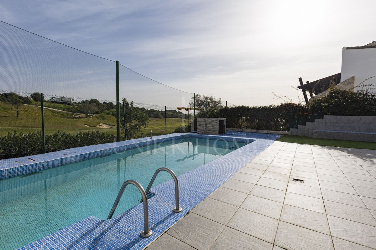 Villa for sale in Valle Romano, Estepona West