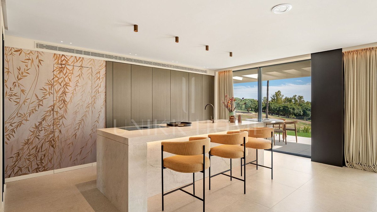 Villa for sale in Nueva Andalucia, Marbella (All)