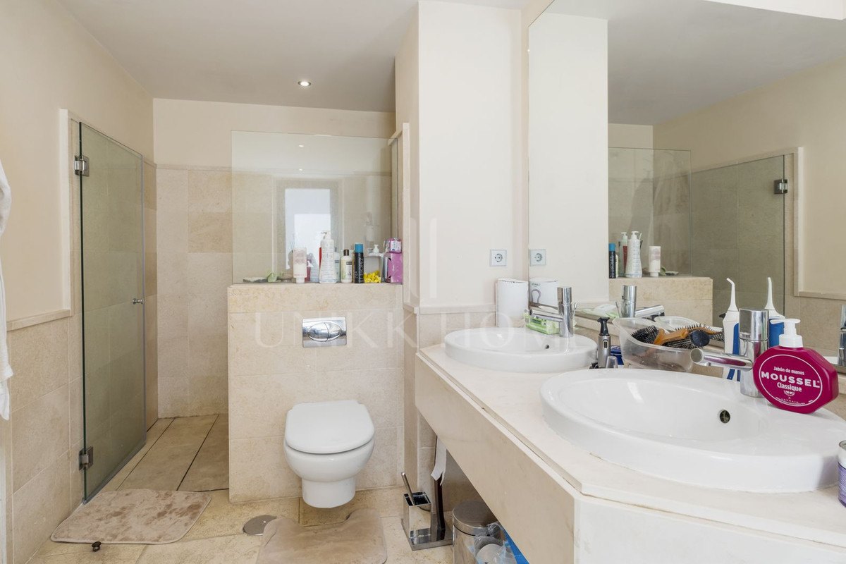 Apartment for sale in Los Flamingos, Benahavis