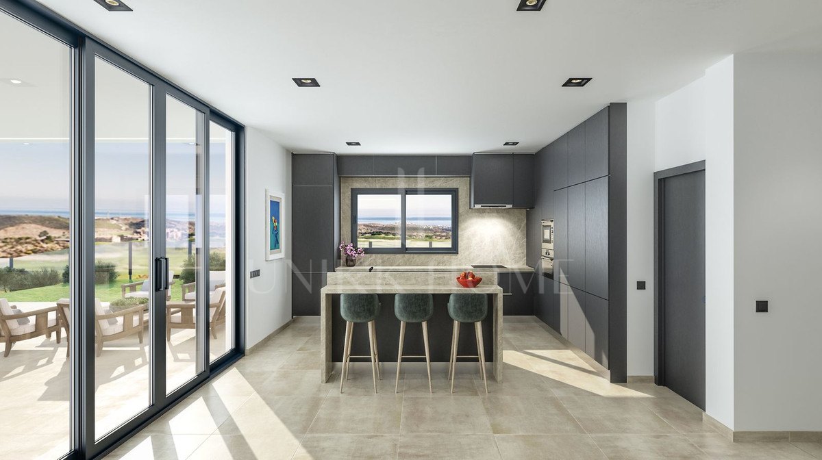 Villa for sale in Calanova Golf, Mijas Costa