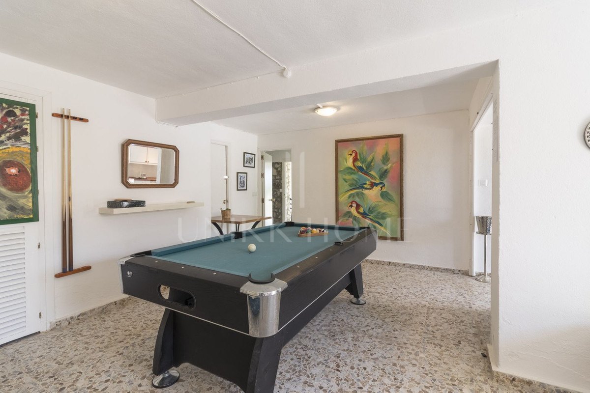 Villa for sale in Mijas