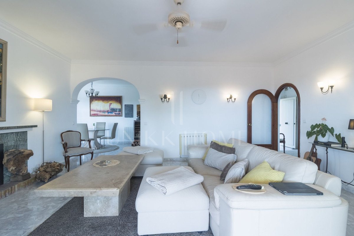 Villa for sale in Mijas