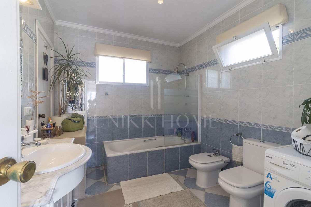 Villa for sale in Mijas