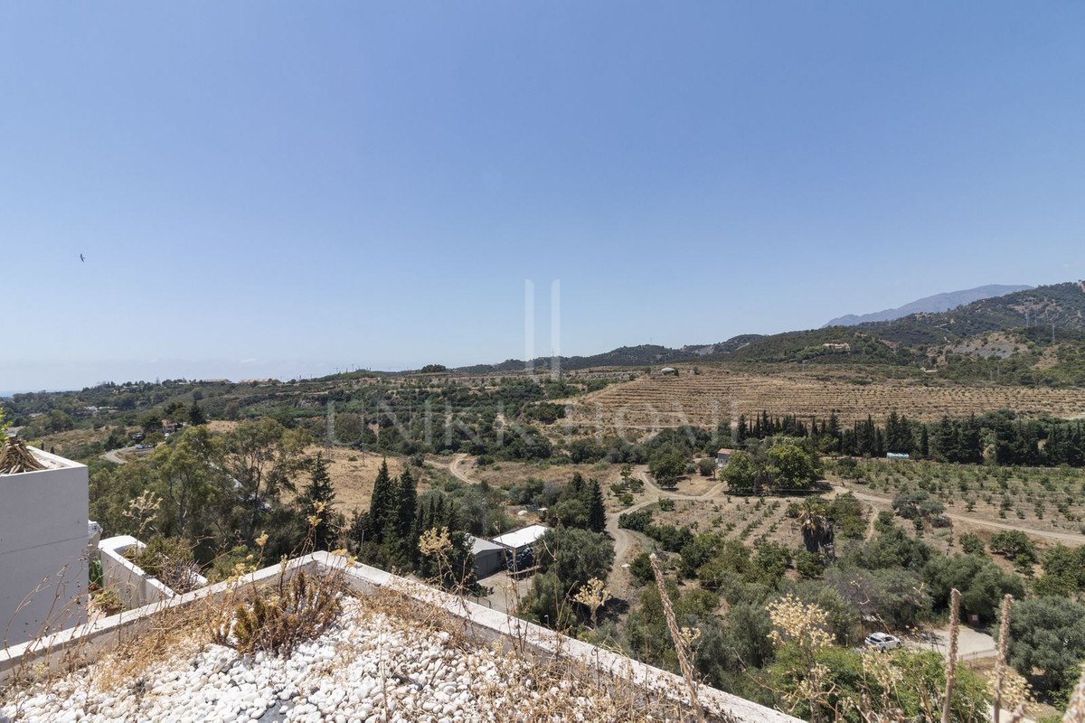 Apartamento en venta en Benahavis