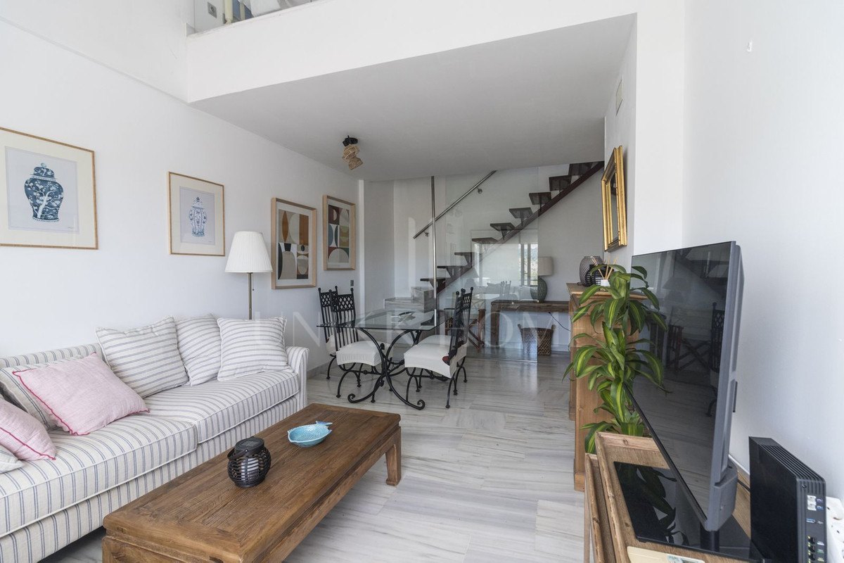 Apartamento en venta en Benahavis