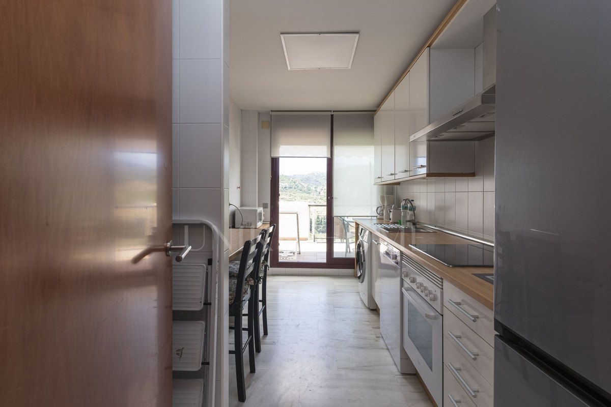 Apartamento en venta en Benahavis