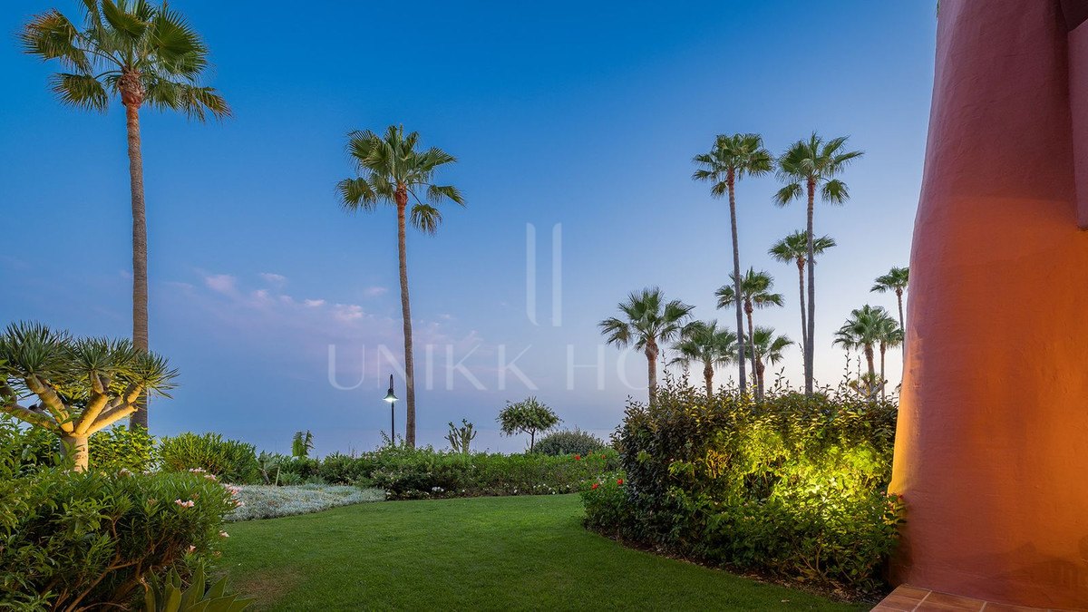 Ground Floor Apartment for sale in Estepona