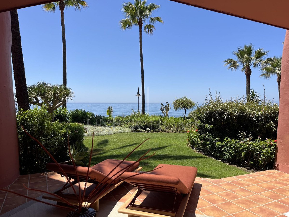 Ground Floor Apartment for sale in Estepona