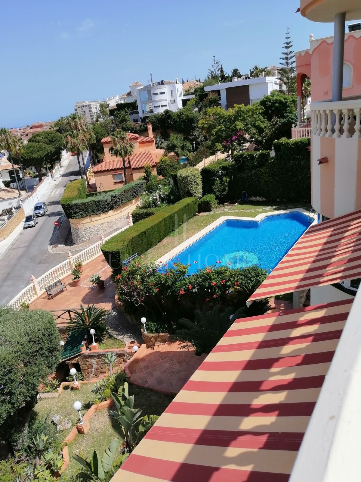 Villa en venta en Benalmadena