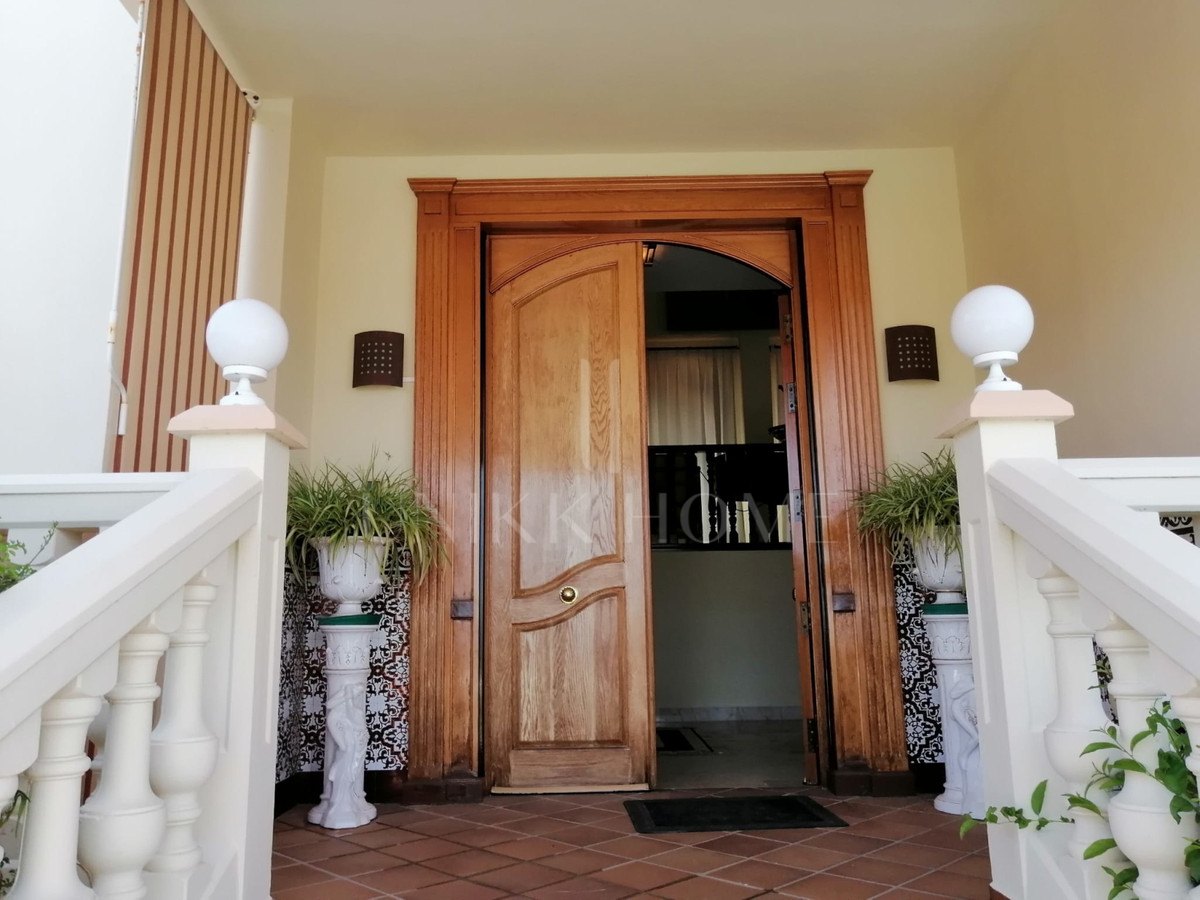 Villa en venta en Benalmadena