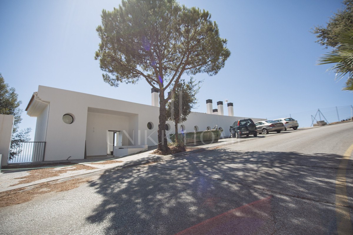 Commercial Premises for sale in Ojen