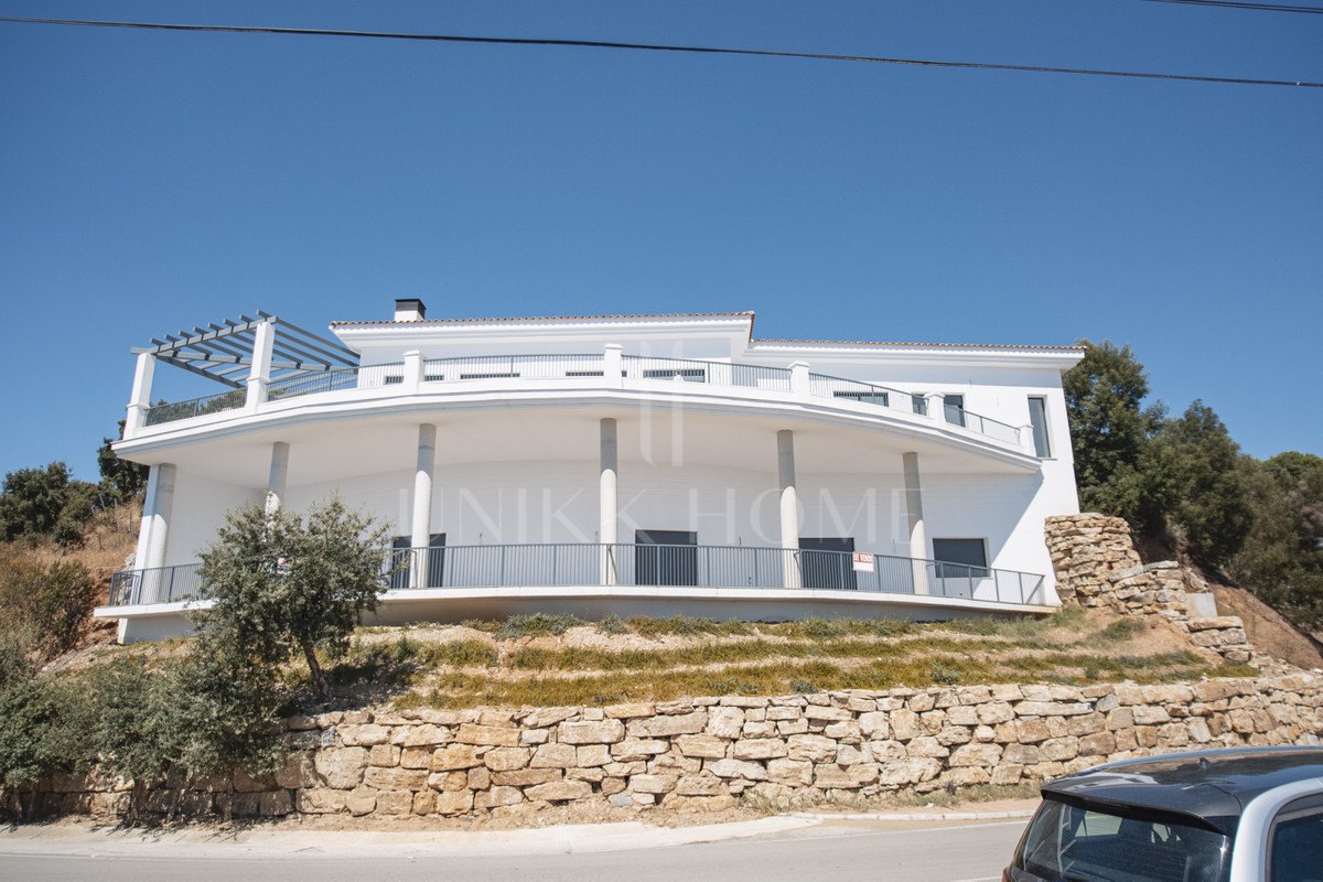 Commercial Premises for sale in Ojen