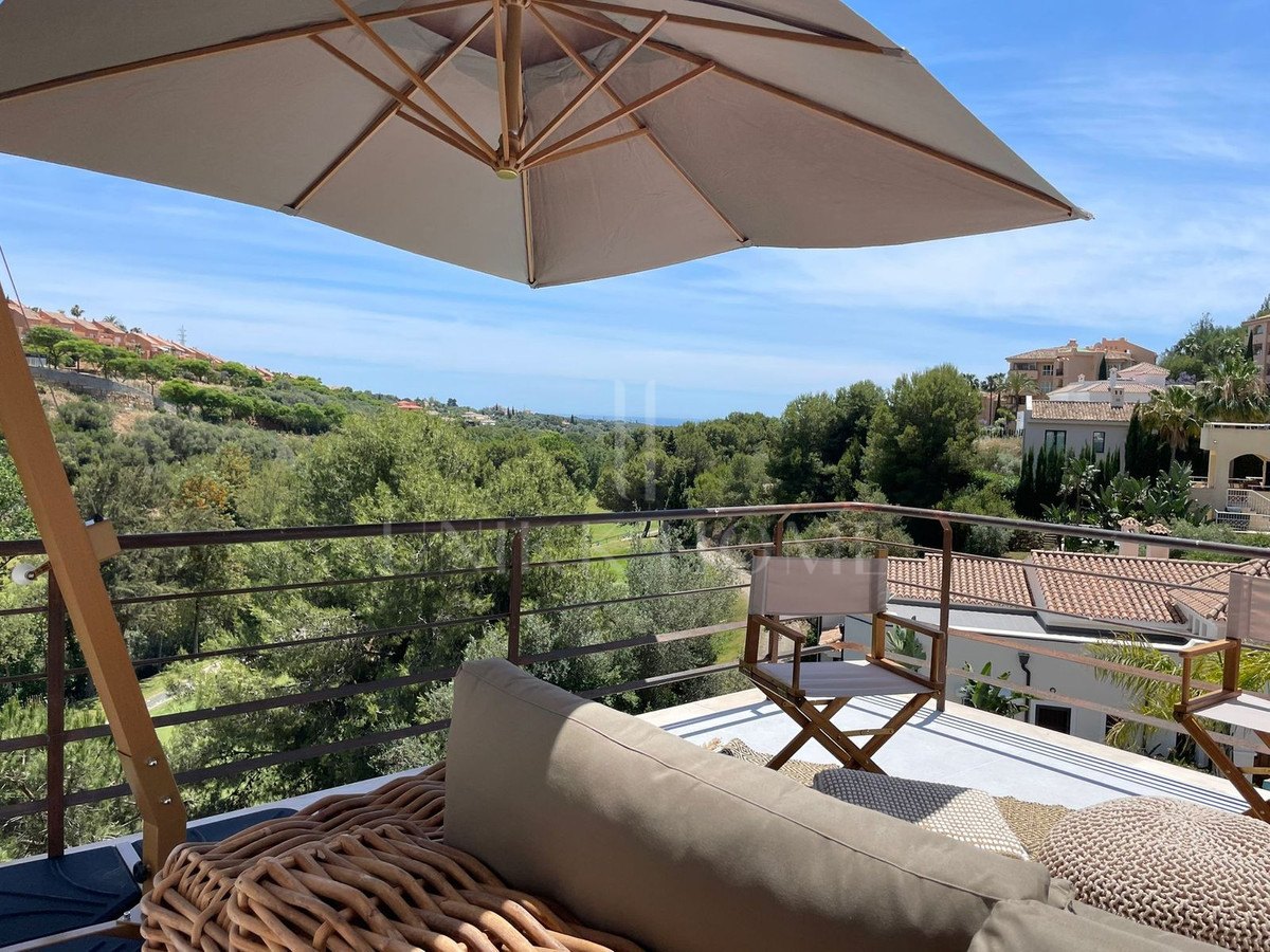 Villa en venta en Elviria, Marbella Este