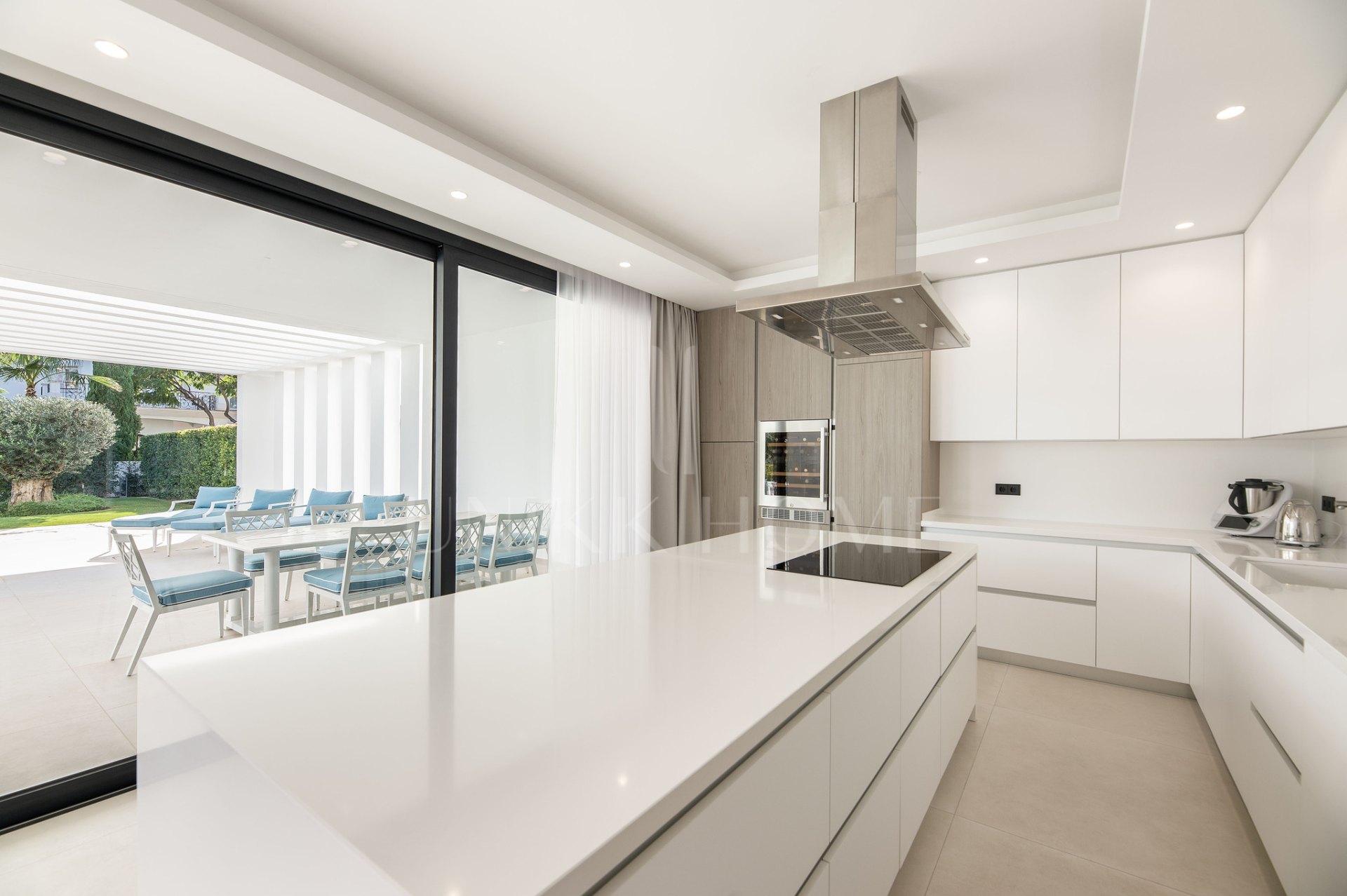 FLAMINGOS 26, CONTEMPORARY VILLA IN LOS FLAMINGOS, BENAHAVIS