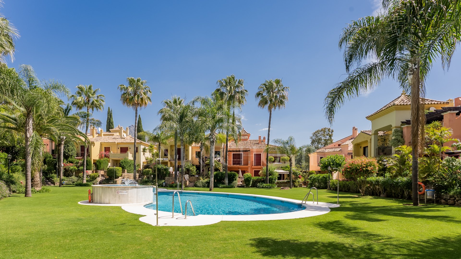 Semi Detached House Marbella Golden Mile