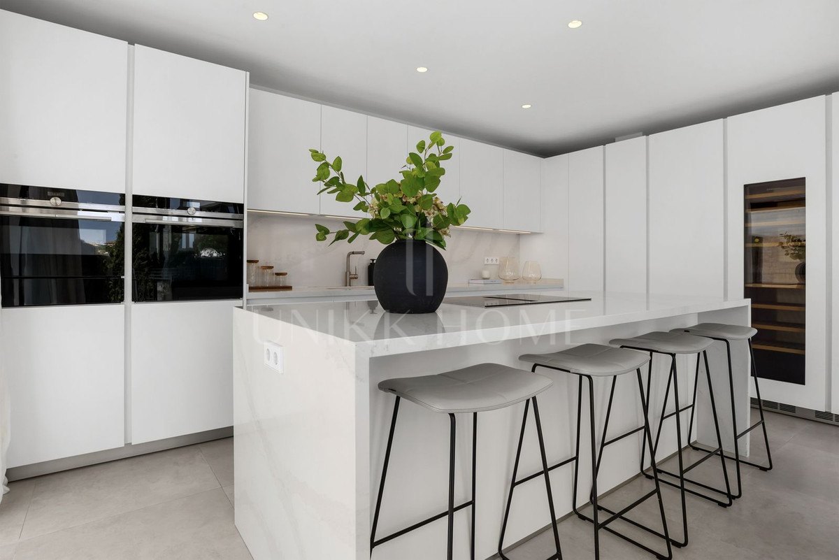 Villa en venta en La Cerquilla, Nueva Andalucia
