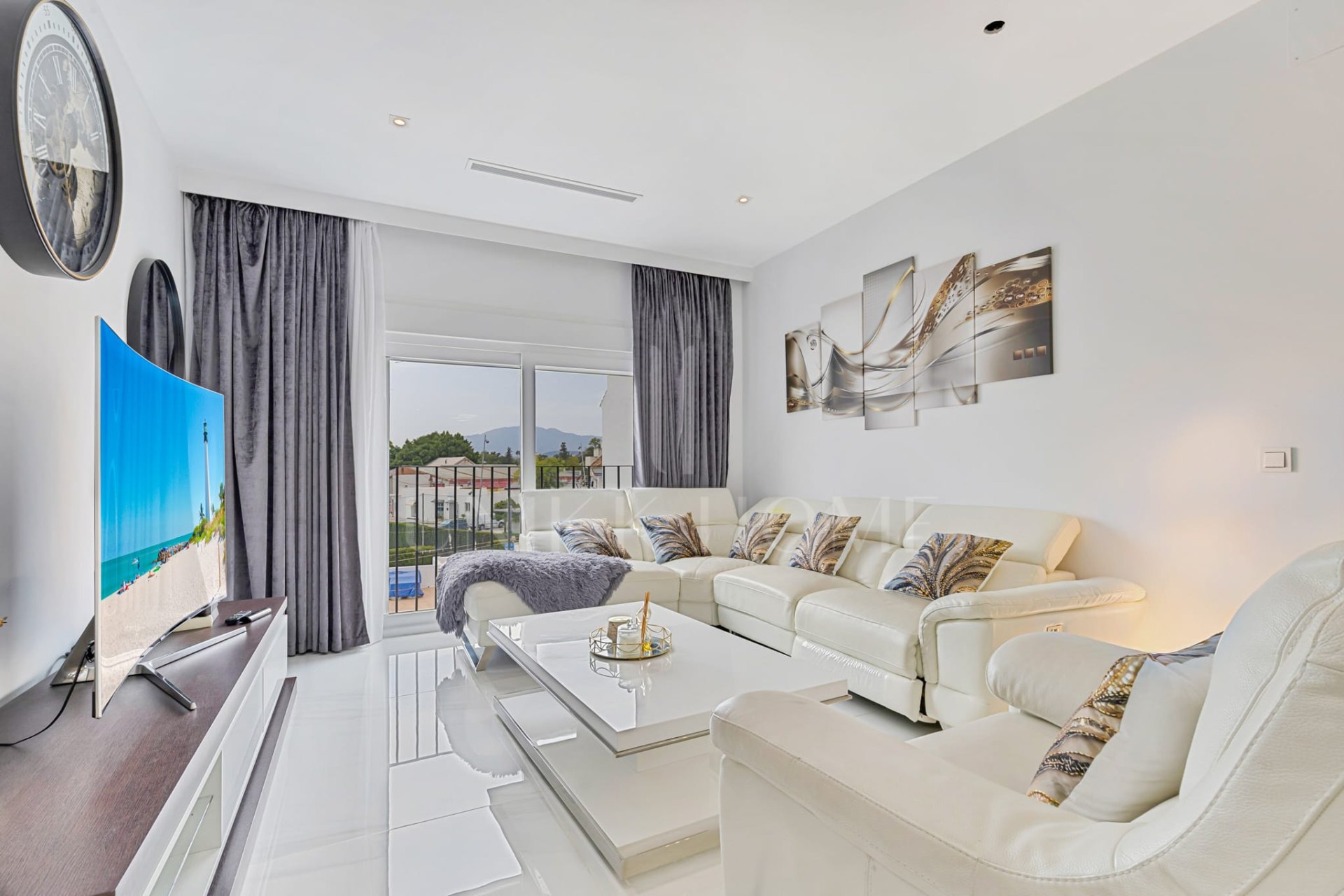 Atico Duplex en venta en Cortijo Blanco, San Pedro de Alcantara