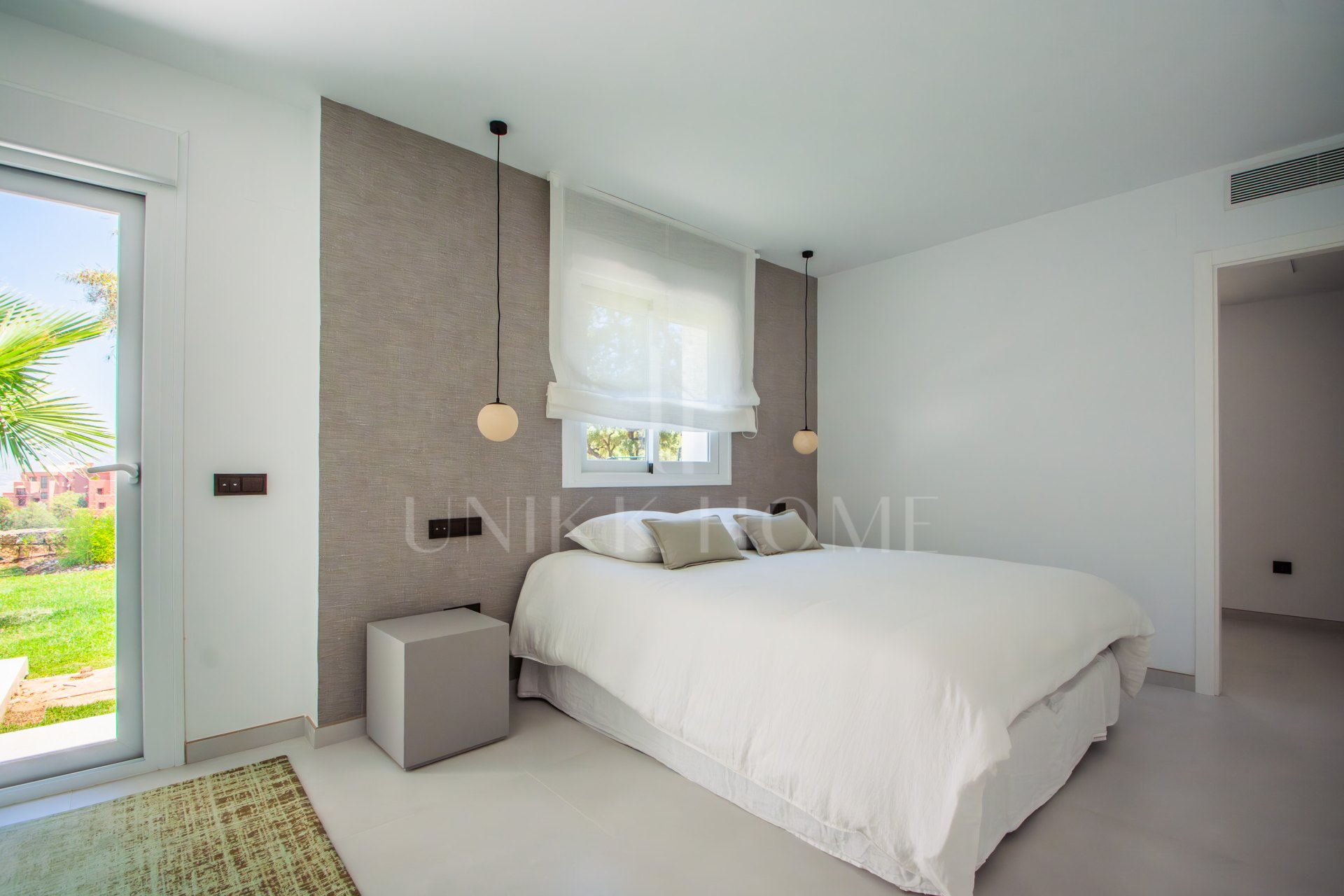 Villa en venta en La Mairena, Marbella Este
