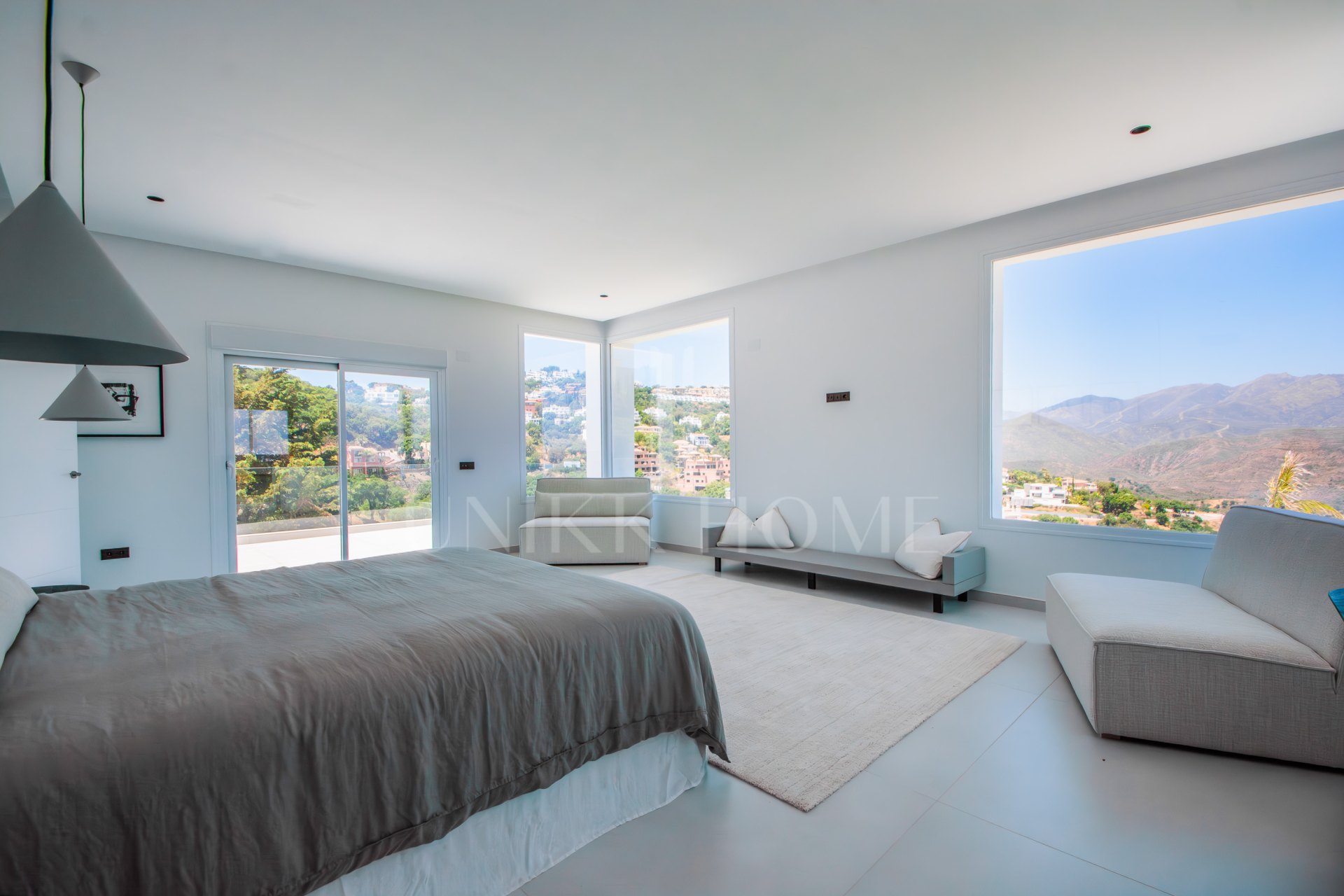 Villa en venta en La Mairena, Marbella Este