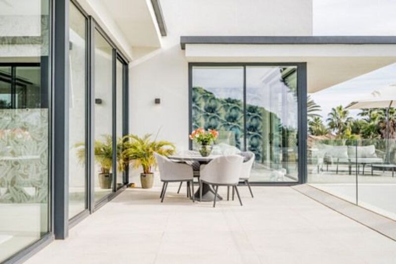 Villa en venta en Marbesa, Marbella Este