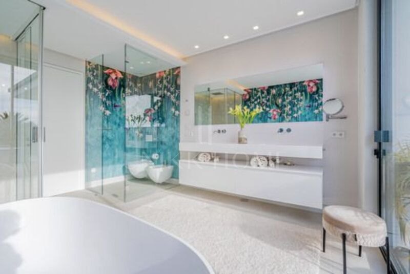 Villa en venta en Marbesa, Marbella Este