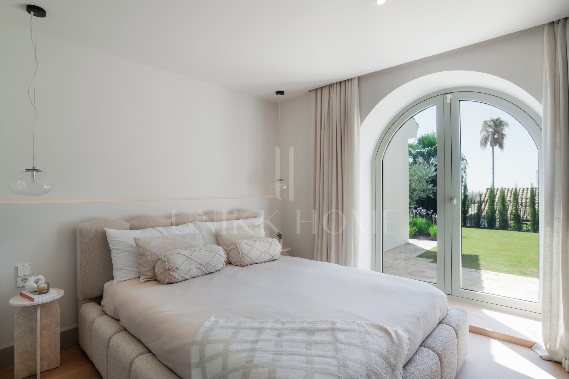 Villa en venta en Los Naranjos, Nueva Andalucia