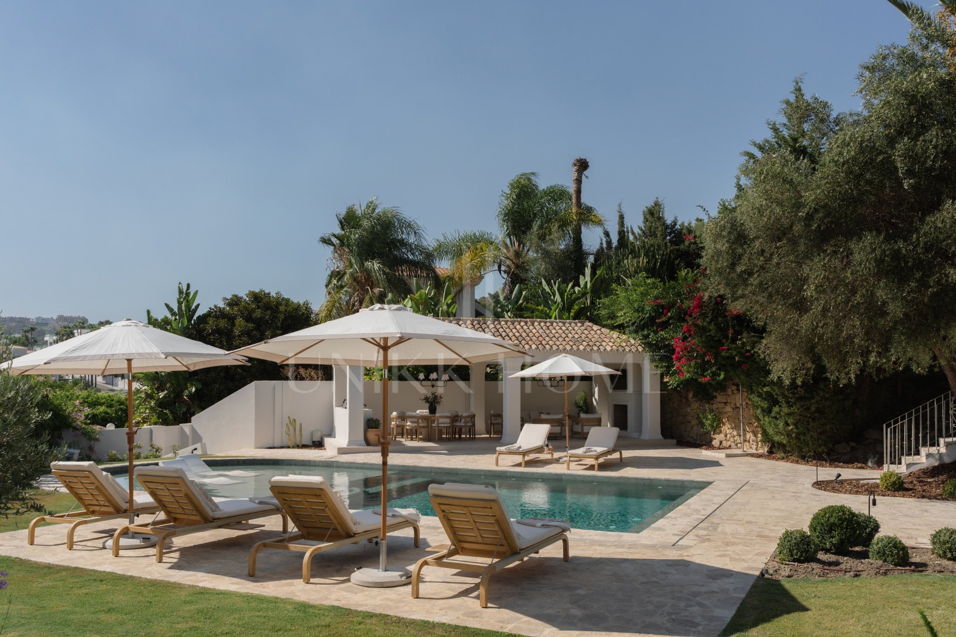 Villa en venta en Los Naranjos, Nueva Andalucia