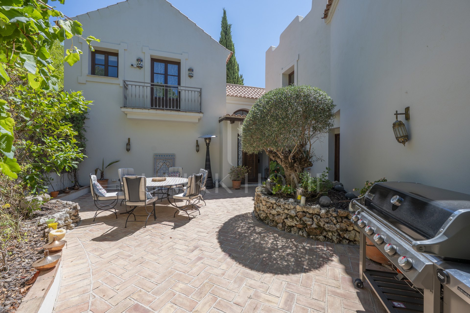 Villa en venta en La Resina Golf, Estepona Este