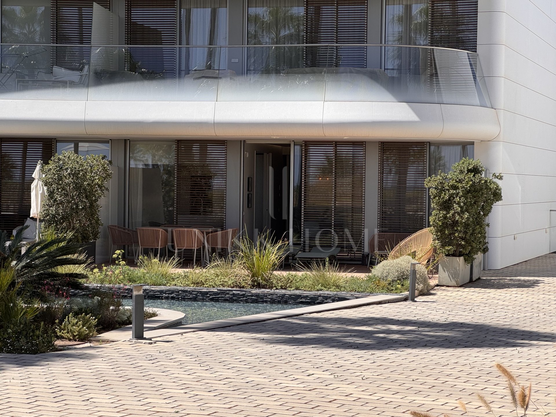 Apartamento Planta Baja en venta en The Edge, Estepona Oeste