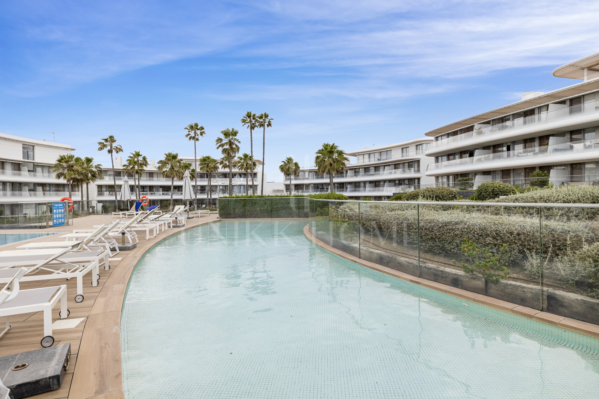 Apartamento Planta Baja en venta en The Edge, Estepona Oeste