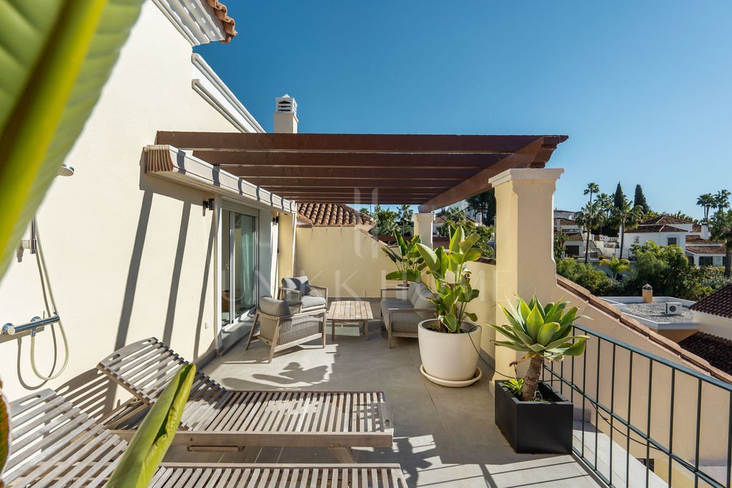Adosado en venta en Los Naranjos Golf, Nueva Andalucia