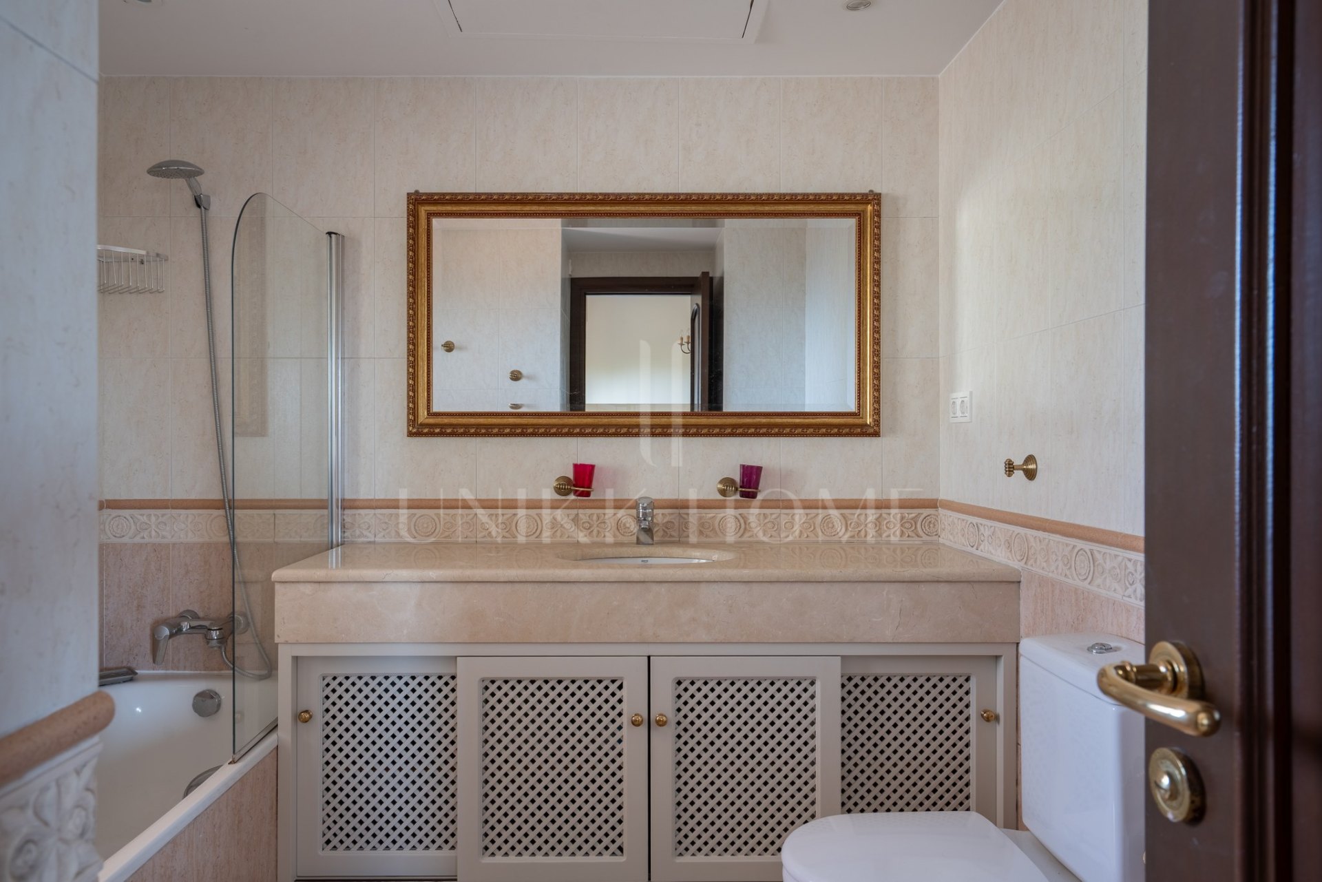 Villa en venta en El Rosario, Marbella Este