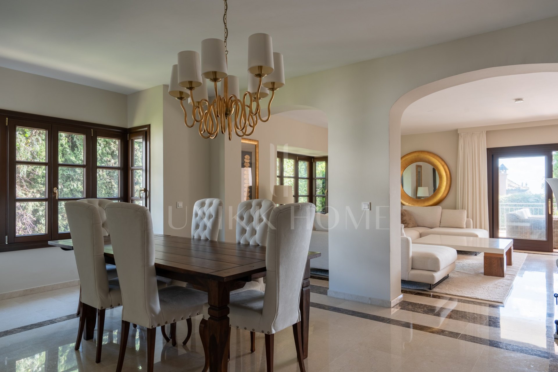 Villa en venta en El Rosario, Marbella Este